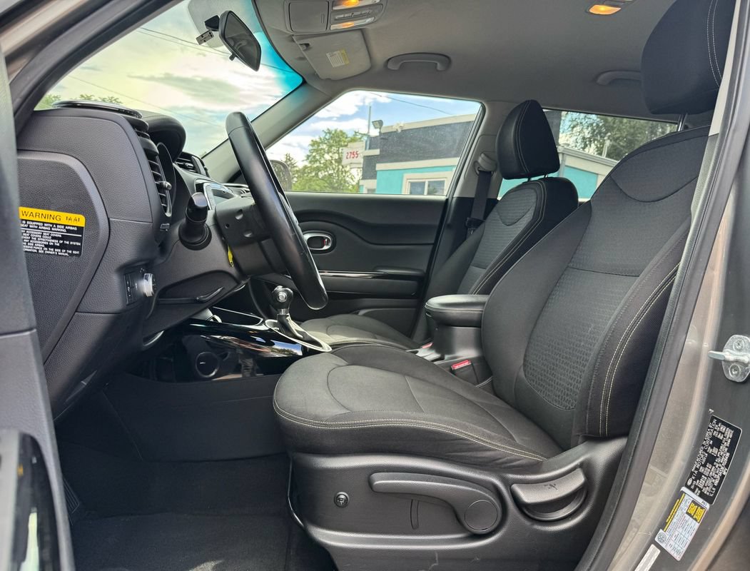 Used 2014 Kia Soul + w/ Audio Package FWD image 13