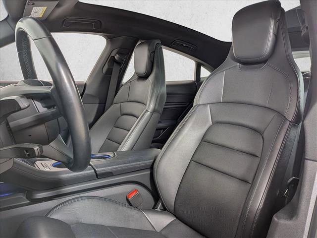 Certified 2024 Porsche Taycan image 5