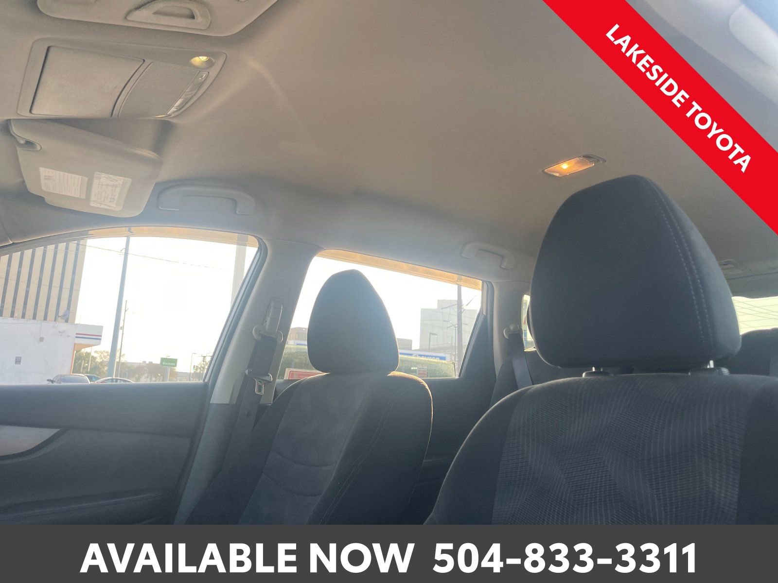 Used 2016 Nissan Rogue SV image 28