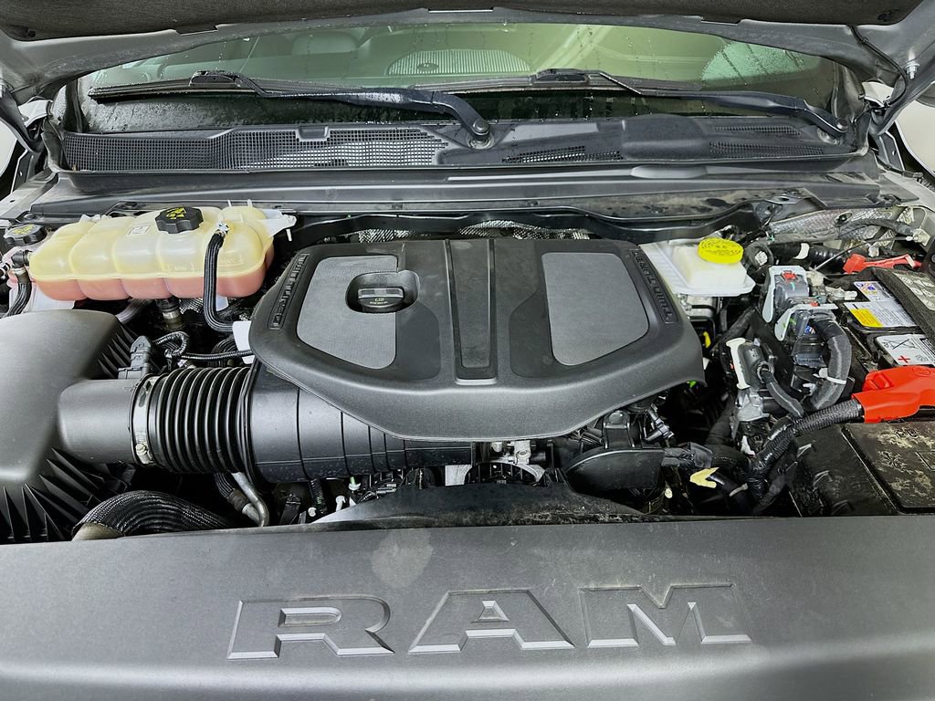 Used 2025 RAM 1500 Laramie image 9