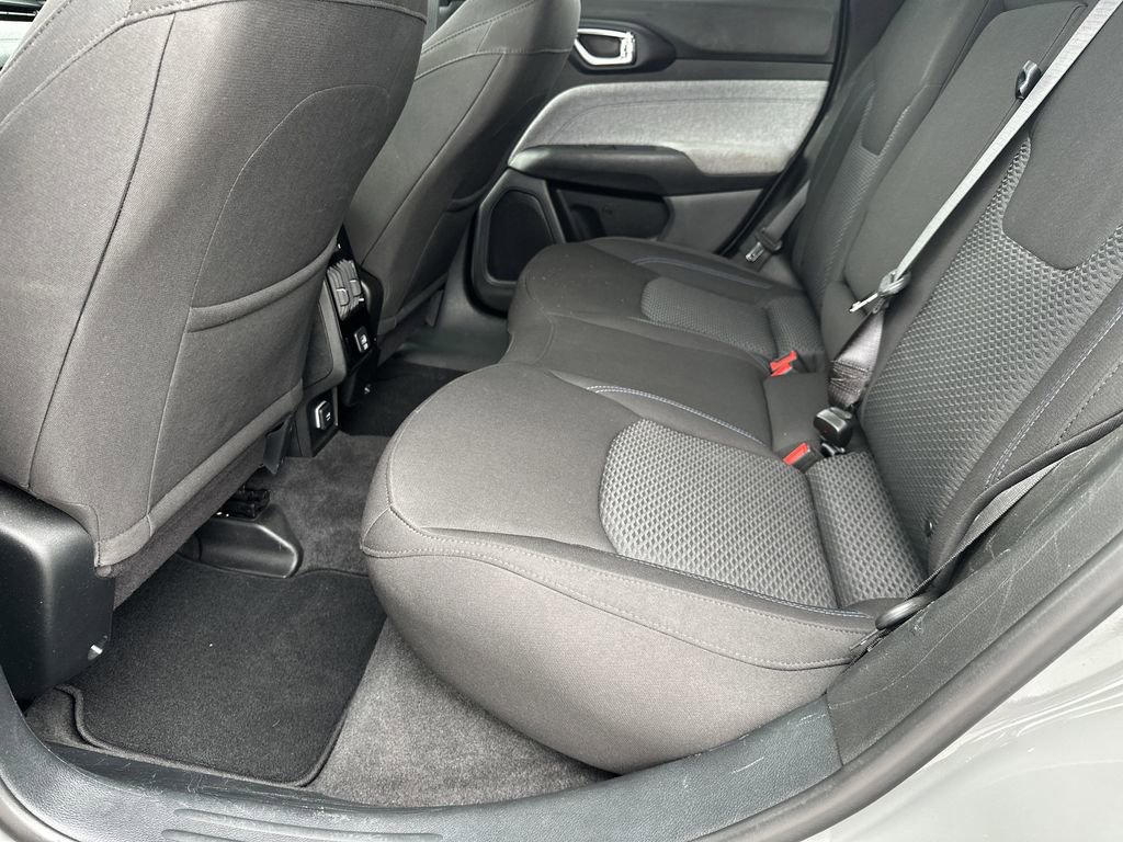 Used 2023 Jeep Compass Sport AWD/4WD image 29