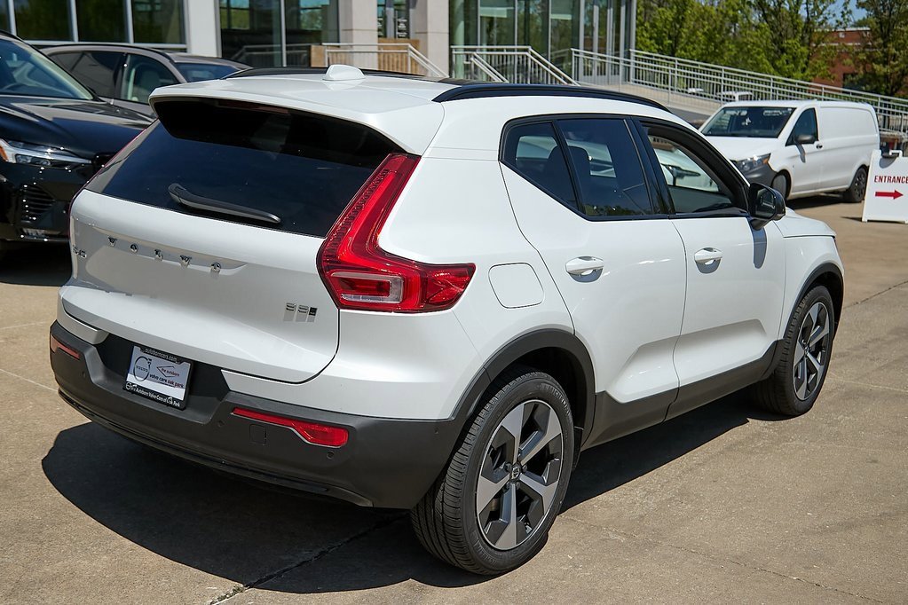 New 2025 Volvo XC40 B5 Plus w/ Protection Package Premier image 8