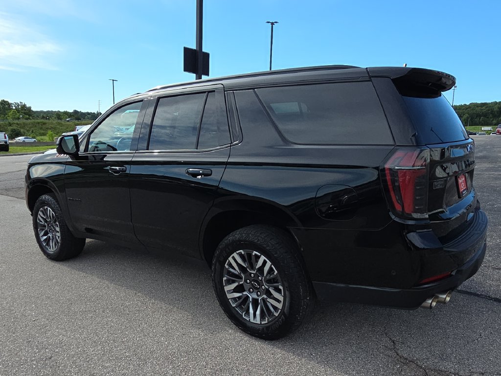 Used 2025 Chevrolet Tahoe Z71 AWD/4WD image 6