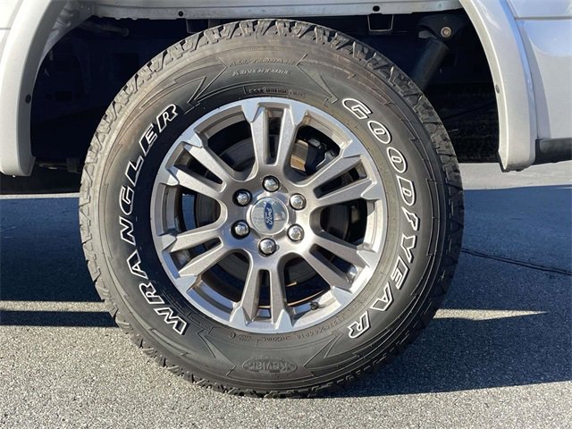 Used 2019 Ford F150 Lariat image 11