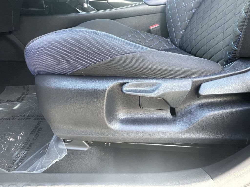 Used 2022 Toyota C-HR XLE FWD image 19