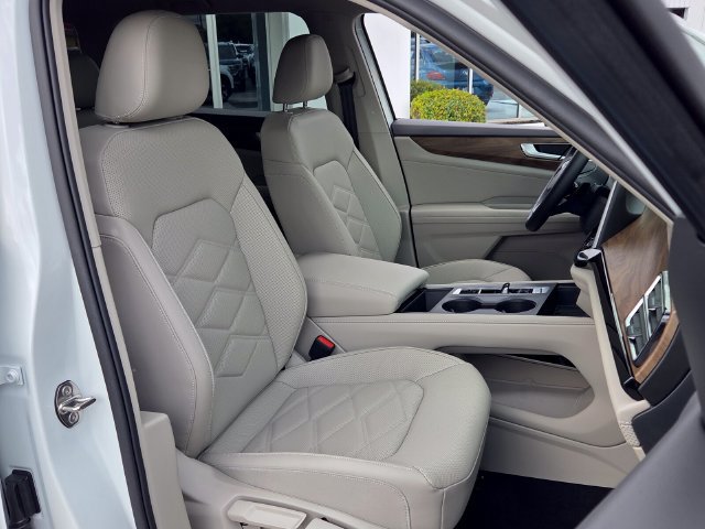 New 2026 Volkswagen Atlas SE FWD image 17
