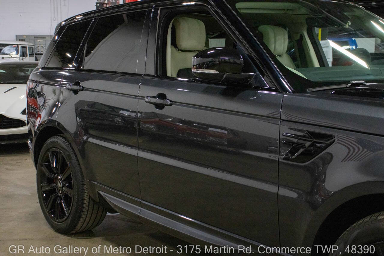 Used 2022 Land Rover Range Rover Sport HST image 24