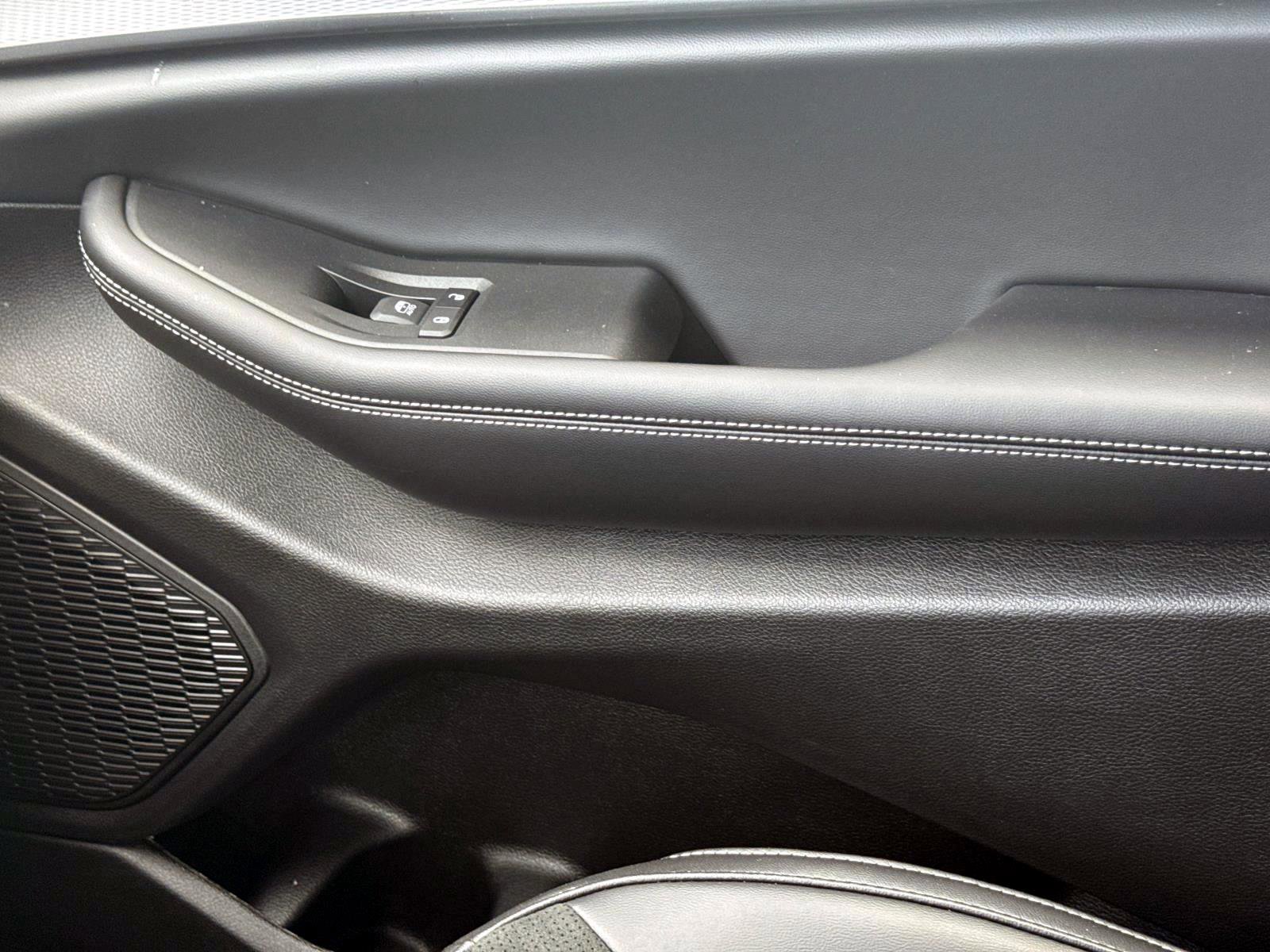 New 2025 Jeep Grand Cherokee L Altitude image 19