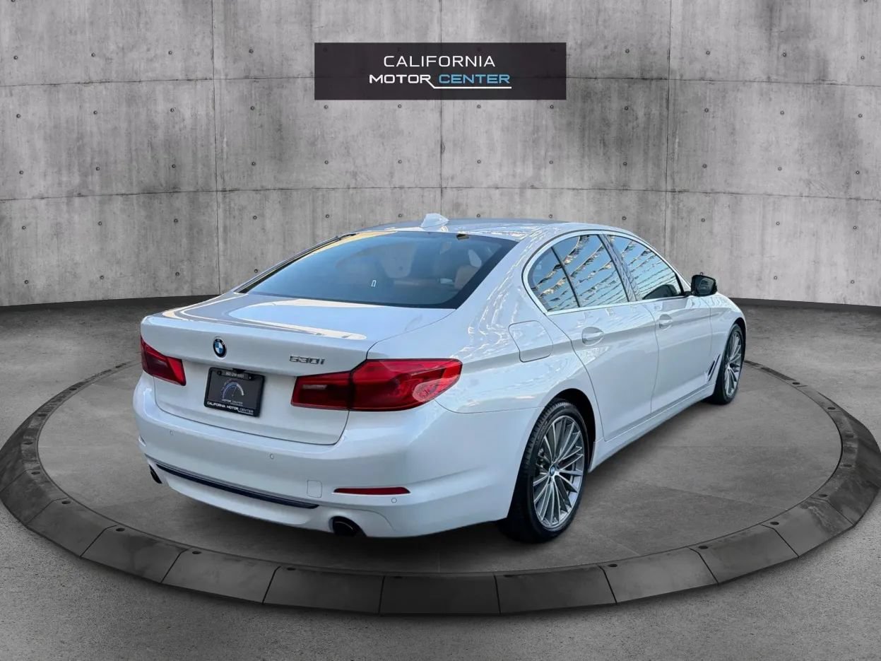 Used 2019 BMW 530i w/ Convenience Package RWD image 5