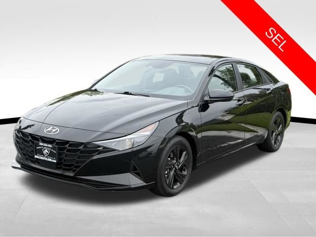 Used 2023 Hyundai Elantra SEL FWD image 3
