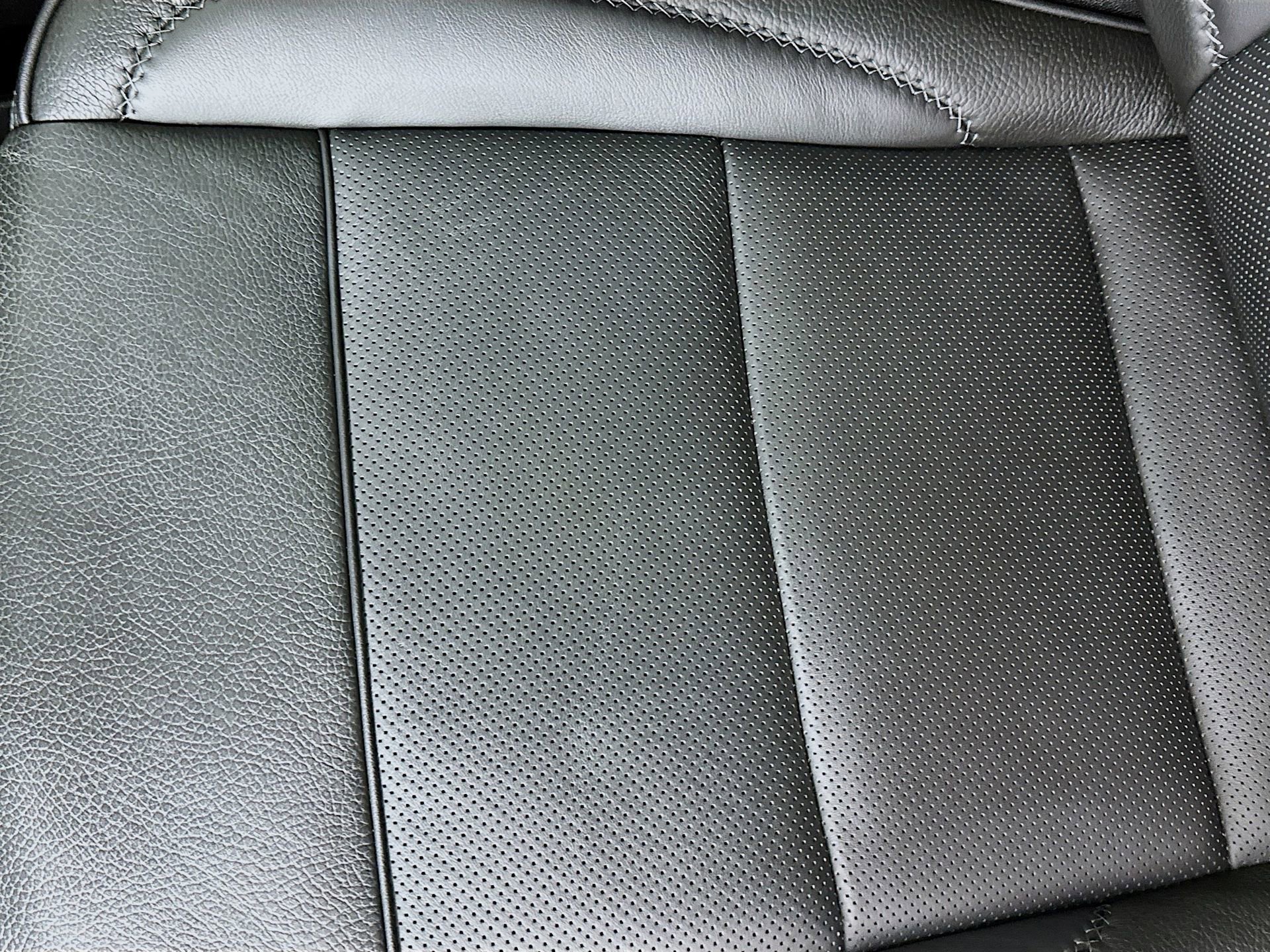 Used 2023 GMC Yukon Denali w/ LPO, Floor Liner Package image 21