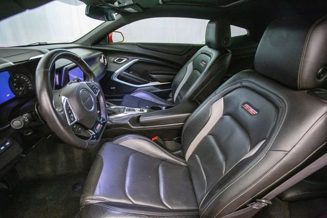Used 2016 Chevrolet Camaro SS image 18