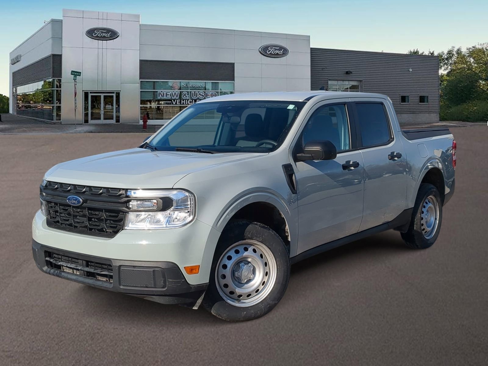 Used 2023 Ford Maverick XL image 1