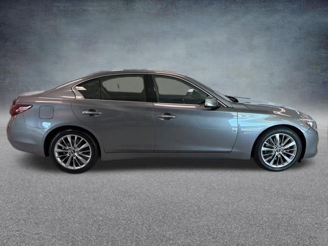 Used 2019 INFINITI Q50 Luxe w/ Essential Package (3.0T Luxe) image 5