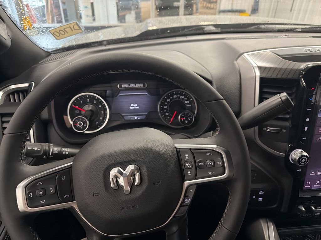 New 2026 RAM 2500 Big Horn AWD/4WD image 20