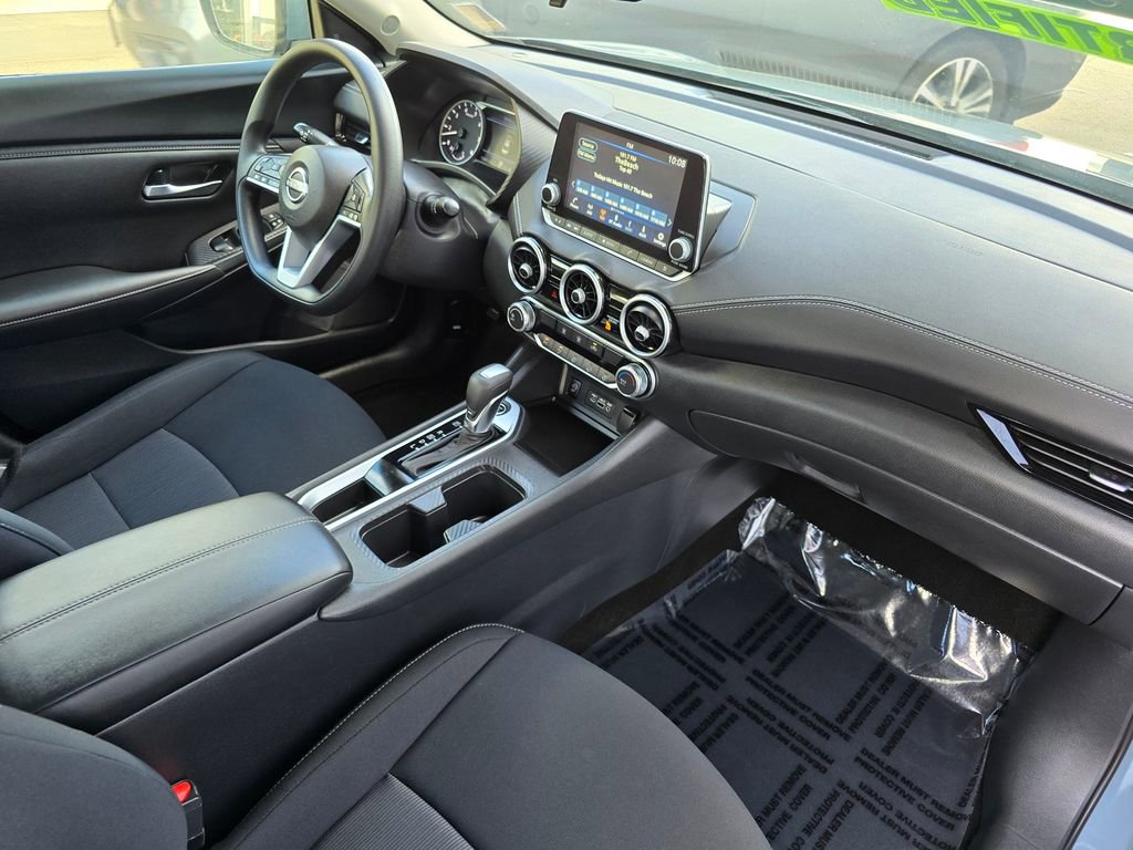 Used 2024 Nissan Sentra SV image 9