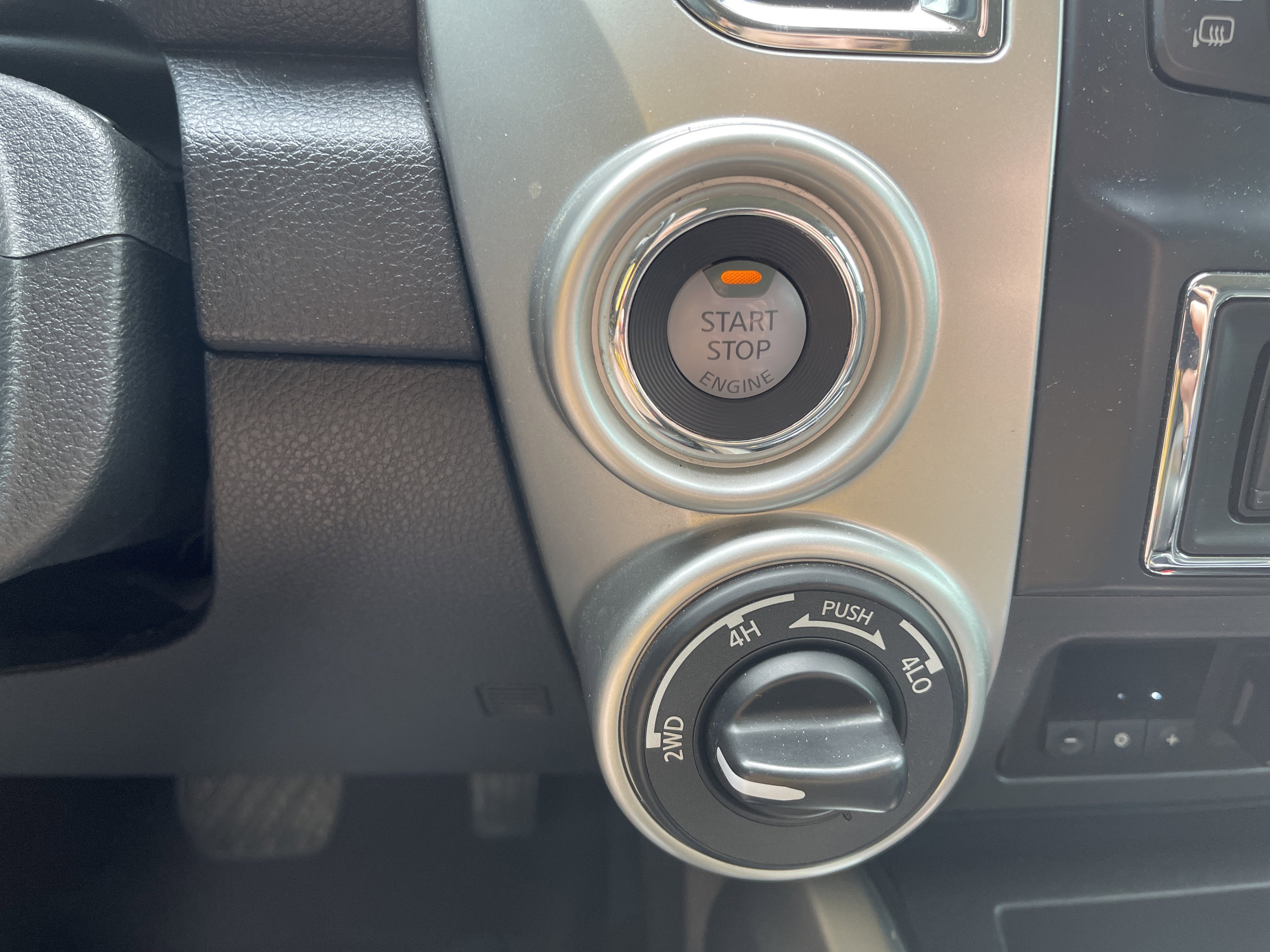 Used 2019 Nissan Titan PRO-4X AWD/4WD image 24