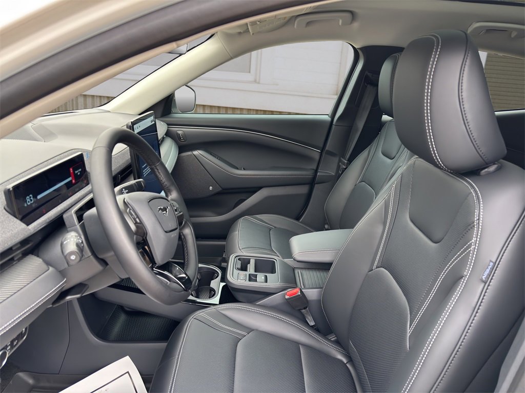 New 2025 Ford Mustang Mach-E Premium image 19
