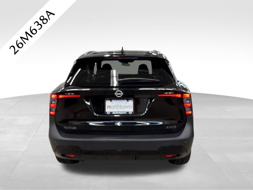 Used 2025 Nissan Kicks SV w/ SV Premium Package AWD/4WD image 32