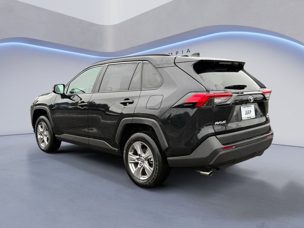 Used 2025 Toyota RAV4 XLE w/ Convenience Package image 3