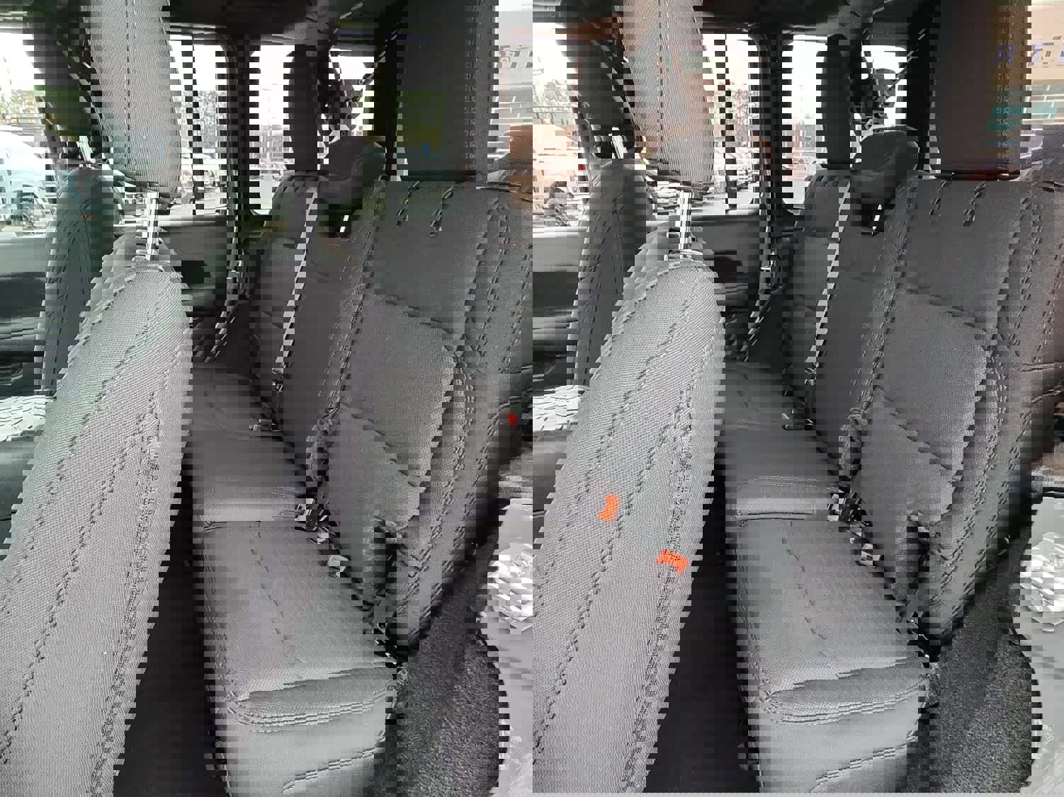 Used 2022 Jeep Wrangler Unlimited Sport image 7