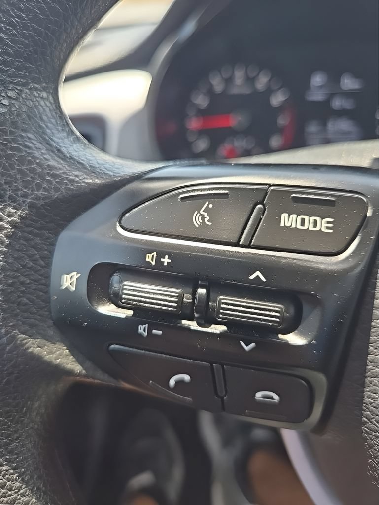 Used 2023 Kia Rio LX FWD image 26