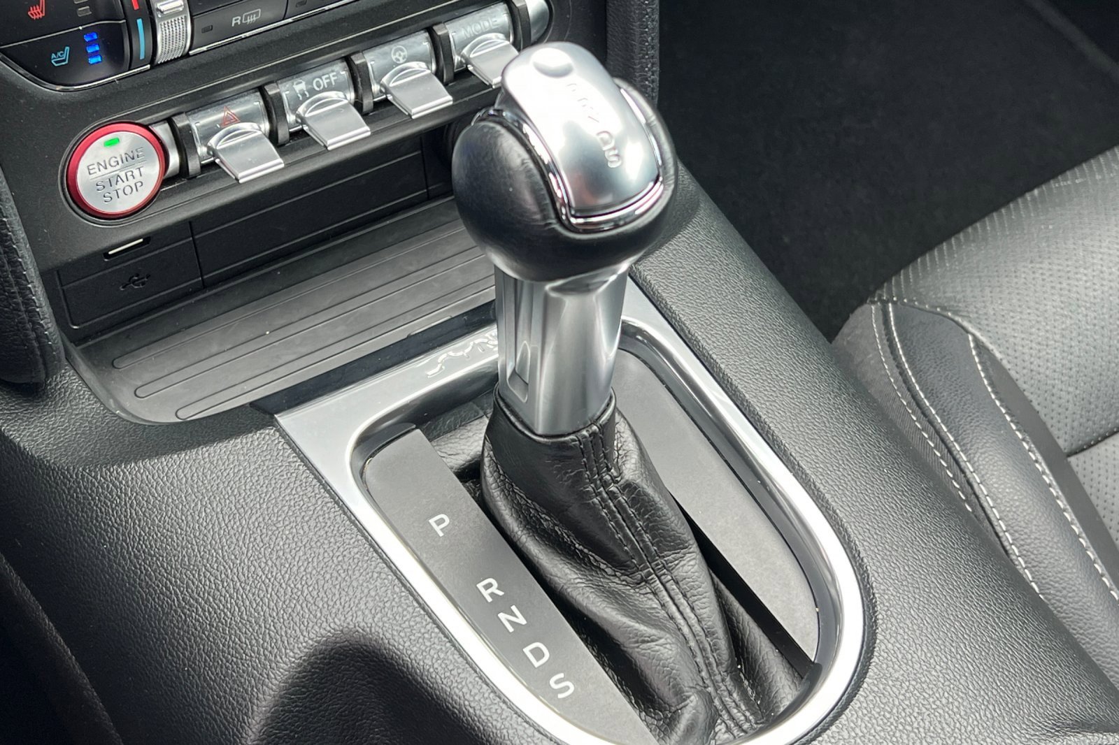 Used 2018 Ford Mustang GT Premium w/ Safe & Smart Package image 27