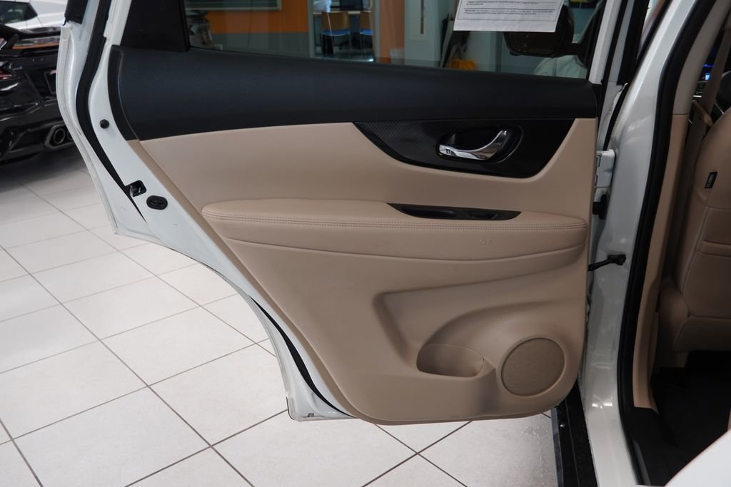 Used 2018 Nissan Rogue SL w/ Premium Package AWD/4WD image 22