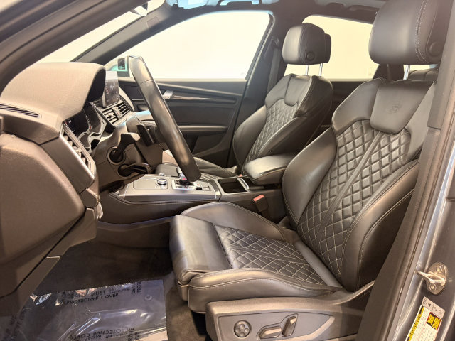 Used 2018 Audi SQ5 Premium Plus w/ S Sport Package AWD/4WD image 12