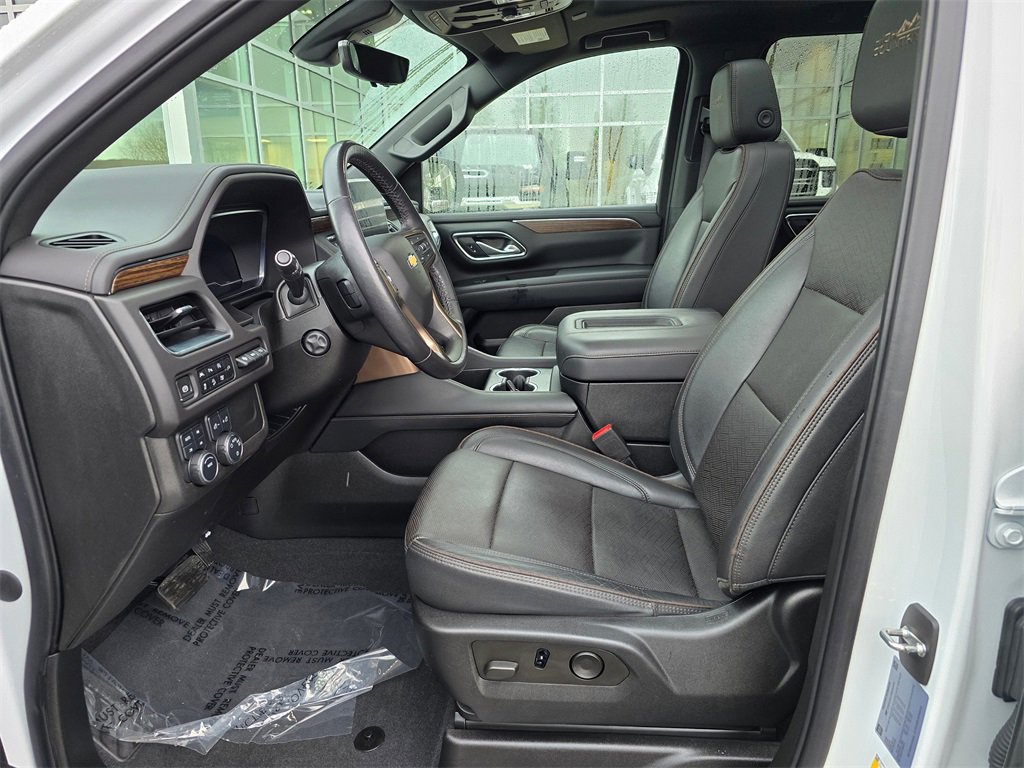Used 2022 Chevrolet Suburban High Country image 55