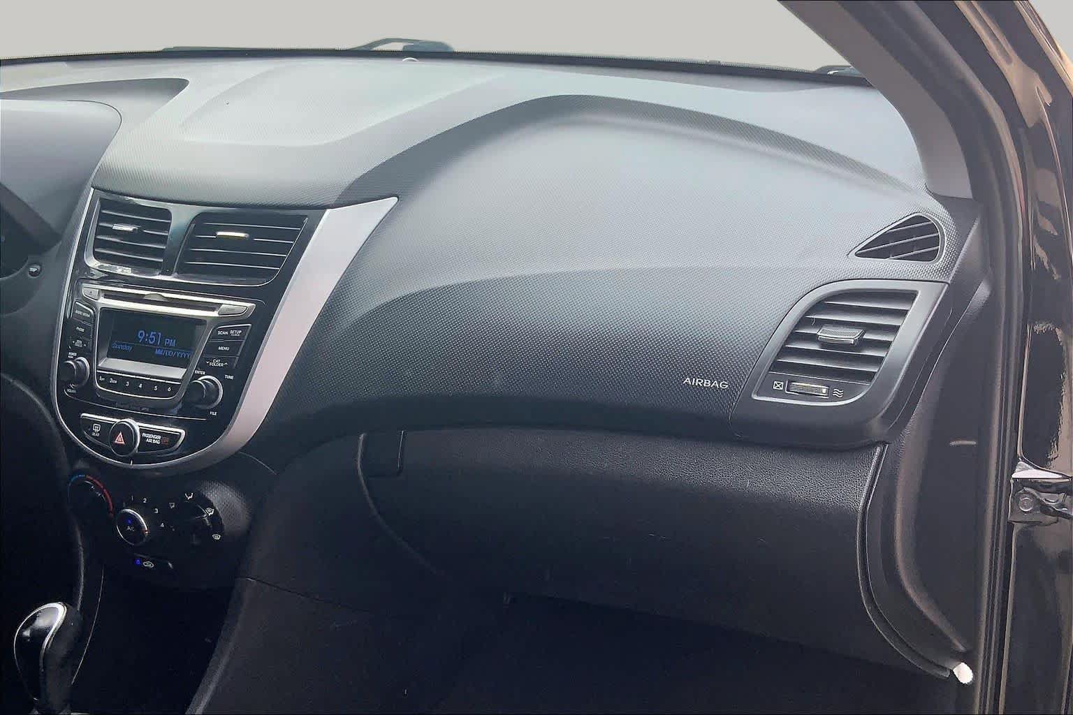 Used 2015 Hyundai Accent Sport FWD image 19