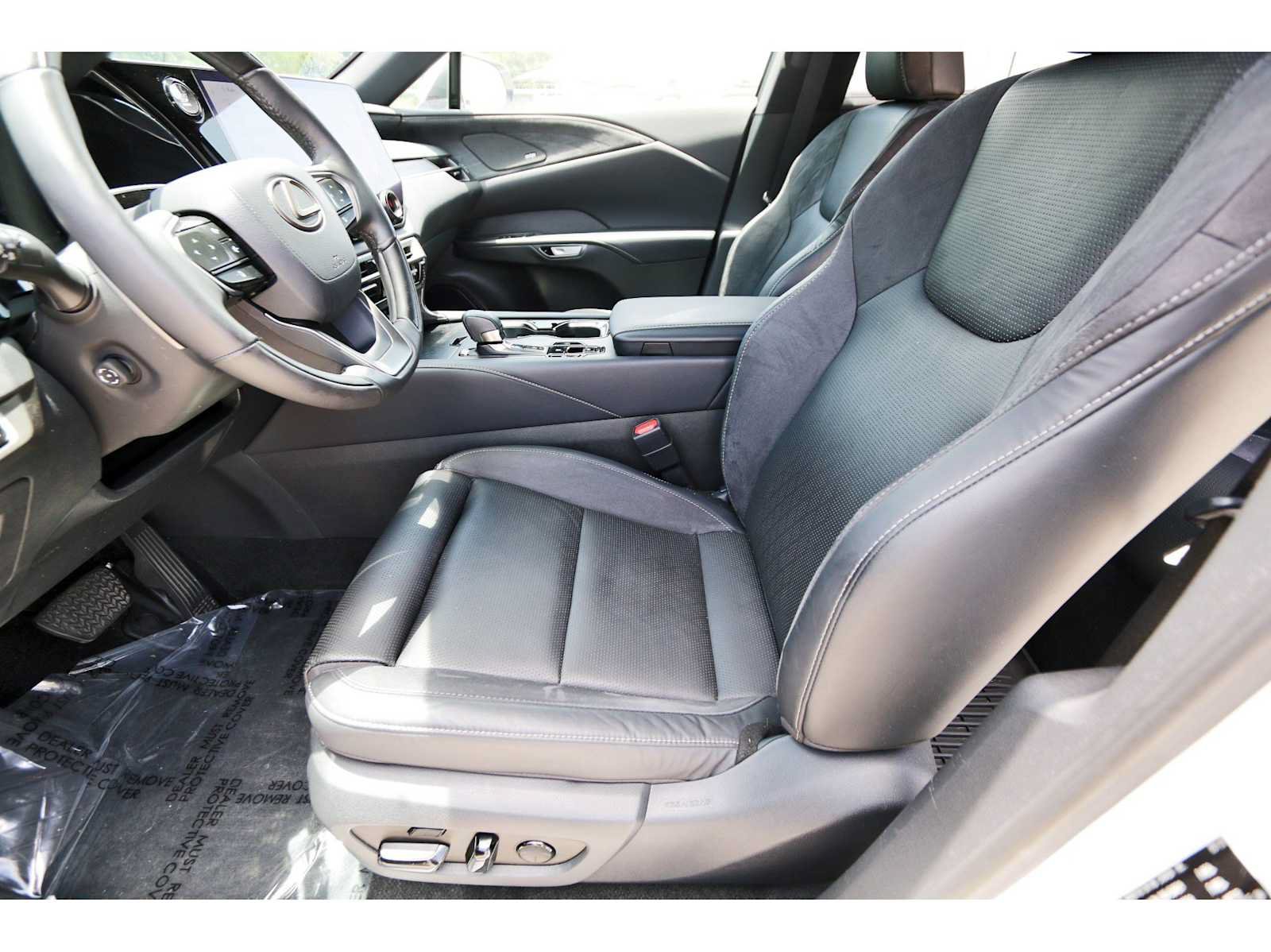 Used 2023 Lexus RX 350 FWD w/ Accessory Package (Z1) image 11