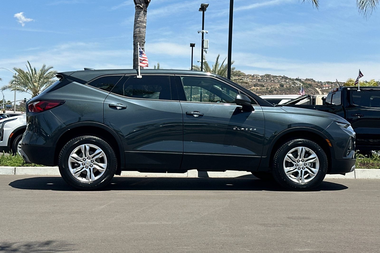Used 2019 Chevrolet Blazer LT FWD image 3
