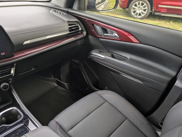 Used 2026 Chevrolet Traverse Z71 w/ Enhanced Driving Package AWD/4WD image 23