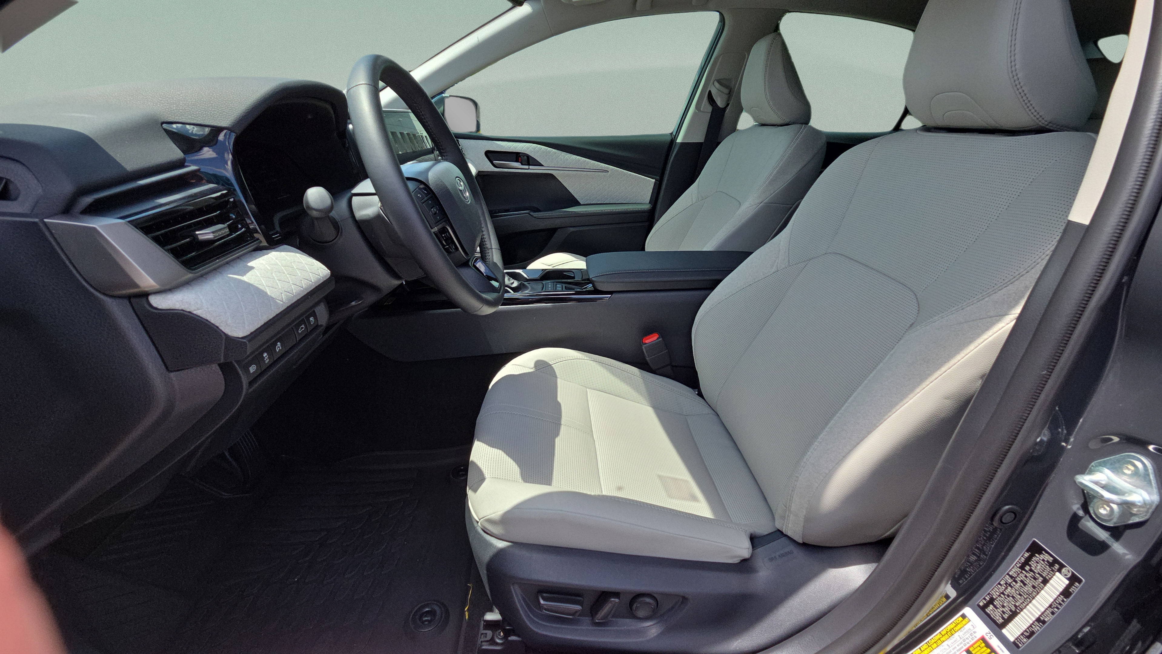 Certified 2026 Toyota Camry XLE FWD image 9