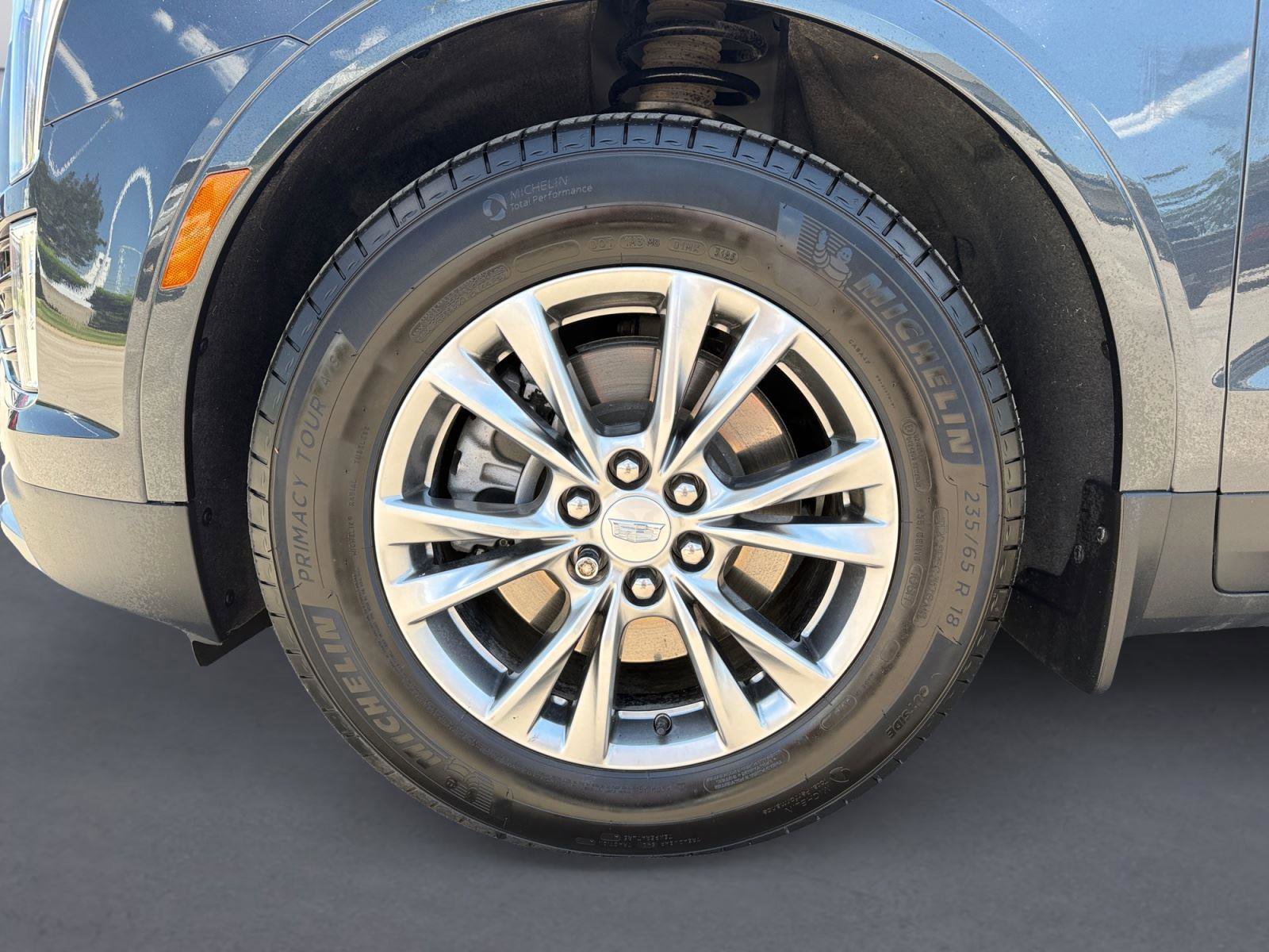 Used 2023 Cadillac XT5 Premium Luxury w/ LPO, Floor Liner Package AWD/4WD image 11