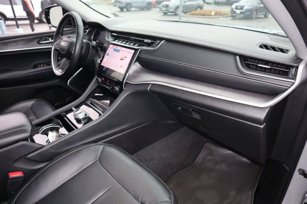 Used 2022 Jeep Grand Cherokee L Limited image 28