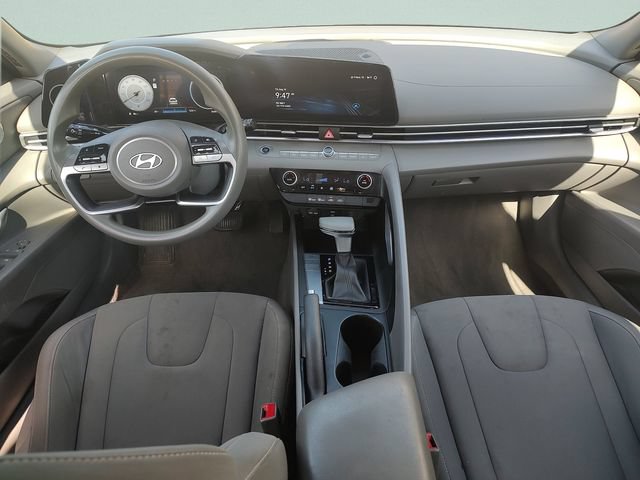 Used 2024 Hyundai Elantra SEL FWD image 9