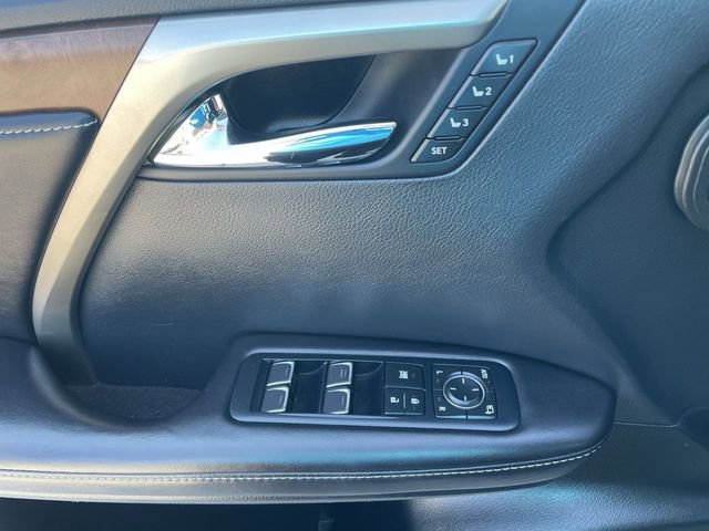 Used 2020 Lexus RX 350L 350L w/ Premium Package image 24