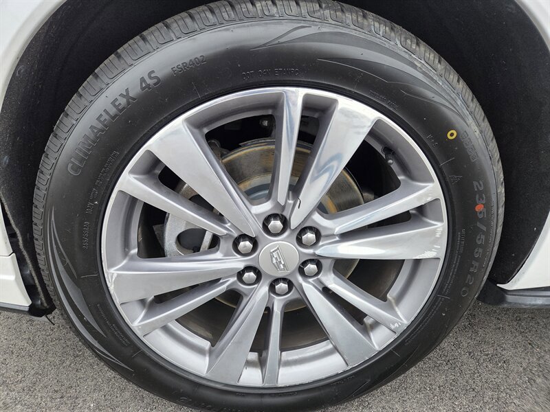 Used 2020 Cadillac XT6 Premium Luxury AWD/4WD image 9