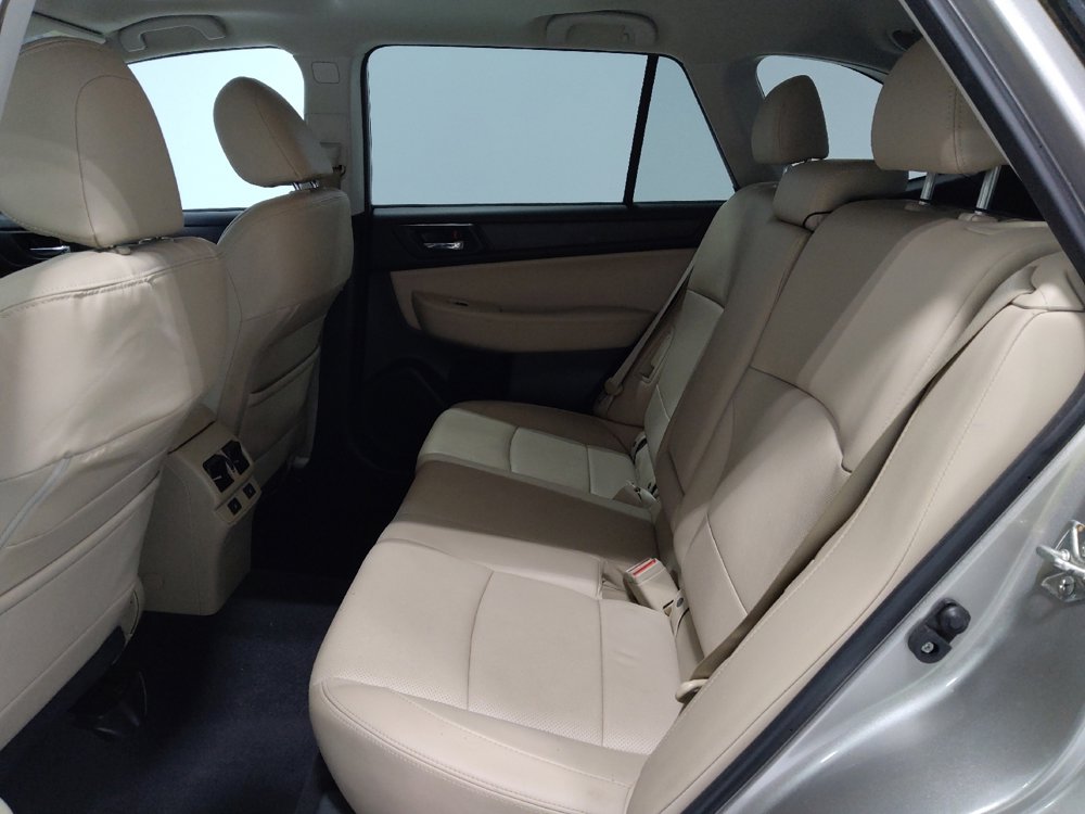 Used 2017 Subaru Outback 2.5i Limited image 18
