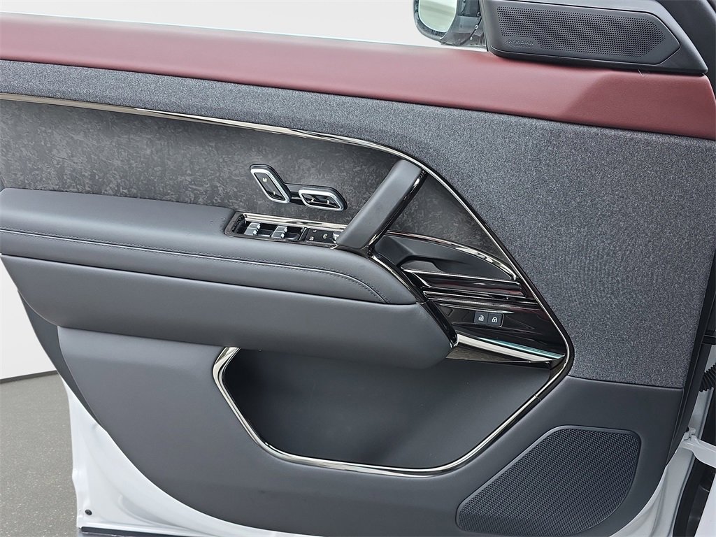 New 2025 Land Rover Range Rover Sport Dynamic SE image 27