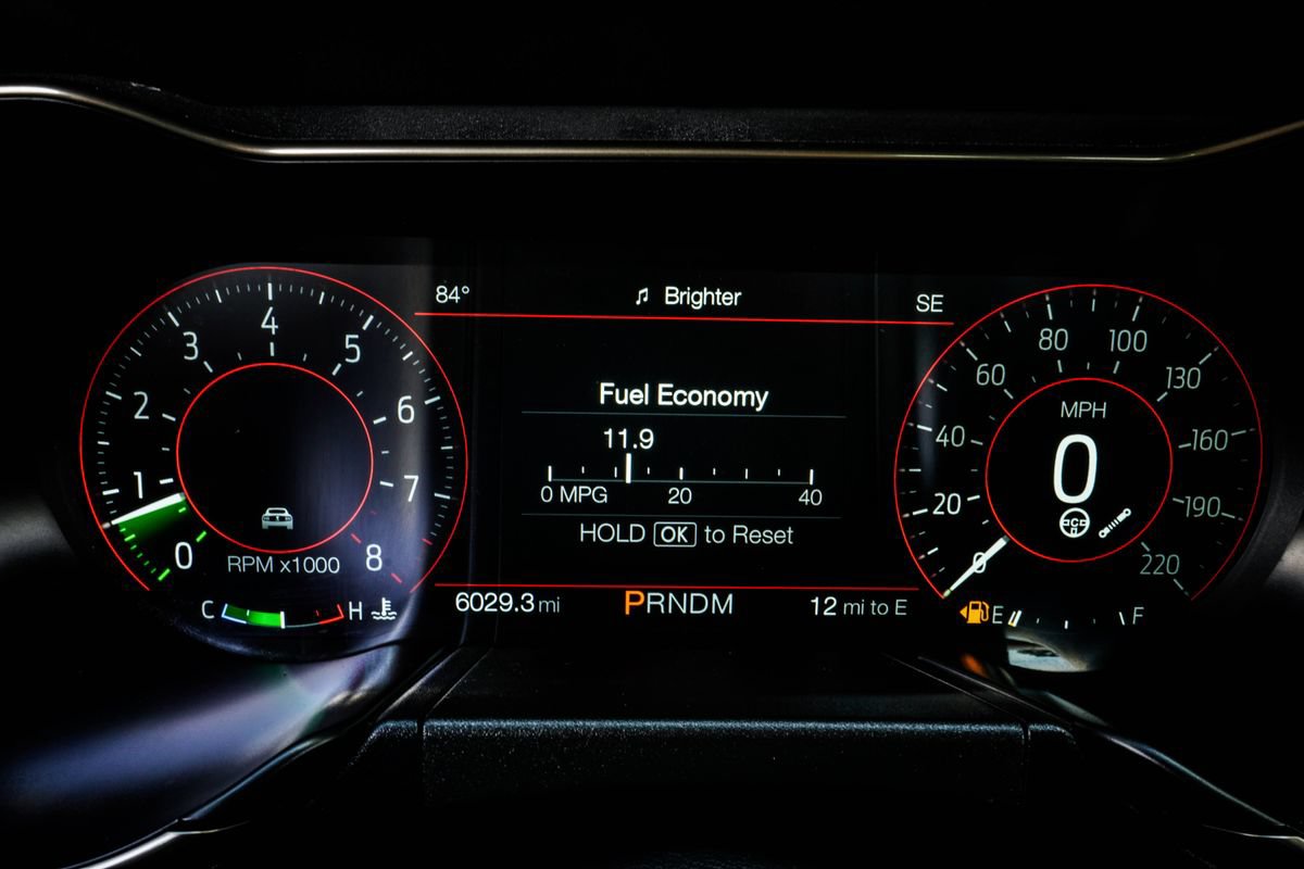 Used 2022 Ford Mustang Shelby GT500 w/ Technology Package RWD image 30