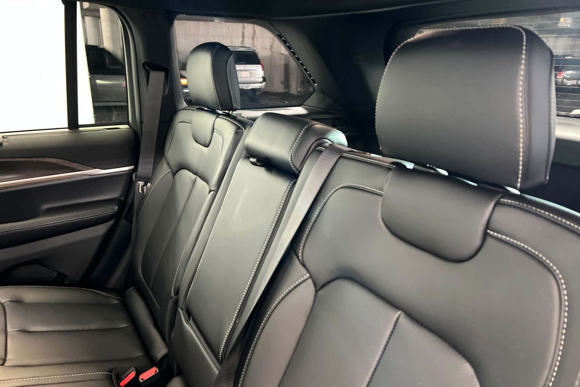New 2025 Jeep Grand Cherokee Limited w/ Luxury Tech Group II AWD/4WD image 20