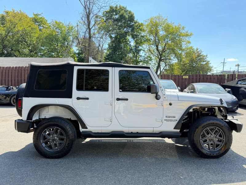 Used 2014 Jeep Wrangler Unlimited Sport w/ Quick Order Package 24S AWD/4WD image 5