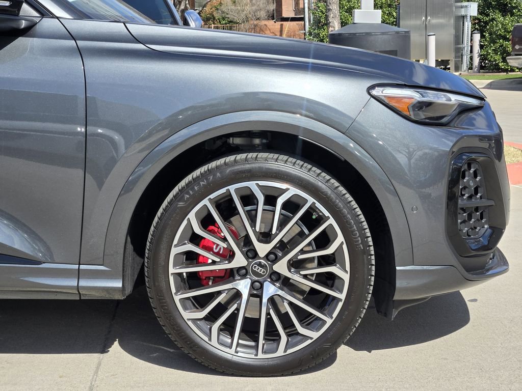 Certified 2025 Audi SQ5 Premium Plus image 13