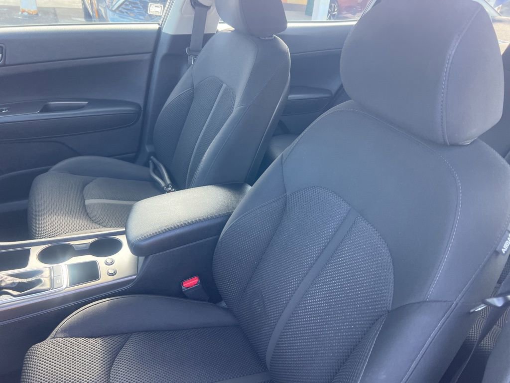 Used 2019 Kia Optima LX image 5