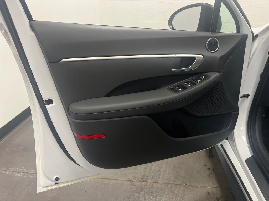 Used 2021 Hyundai Sonata SE image 14