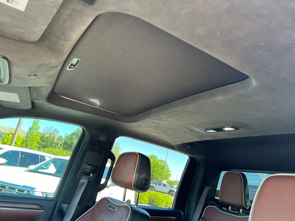 Used 2024 GMC Sierra 2500 Denali Ultimate AWD/4WD image 7