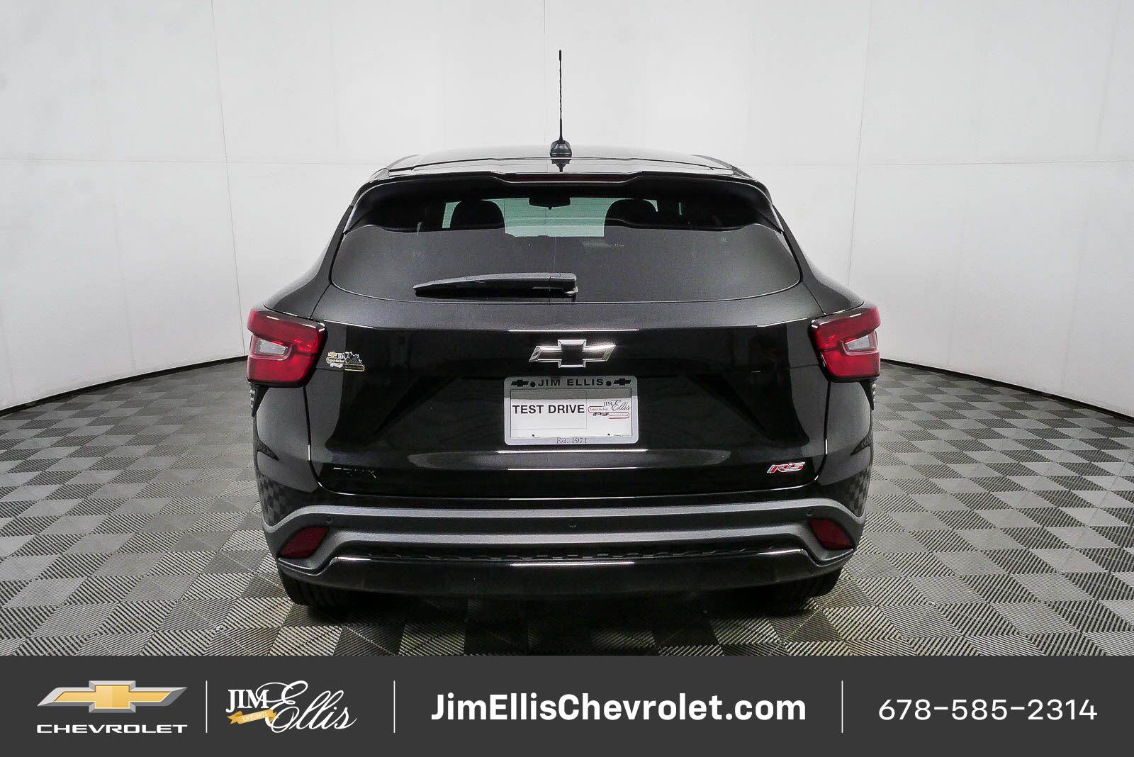 Certified 2025 Chevrolet Trax RS w/ Sunroof Package FWD image 27